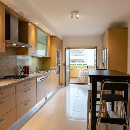 Casa 5 De Maio * Эрисейра